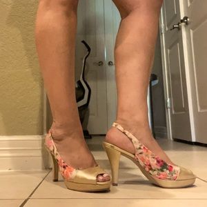 Beautiful Anne Klein sandals